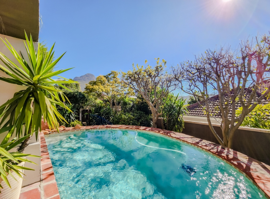 4 Bedroom Property for Sale in Oranjezicht Western Cape